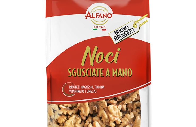Noci sgusciate a mano